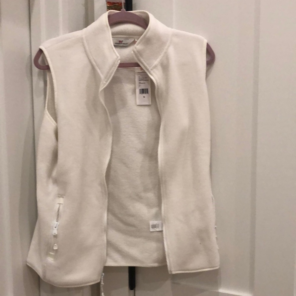 Vineyard Vines White Fleece Vest with Logo S